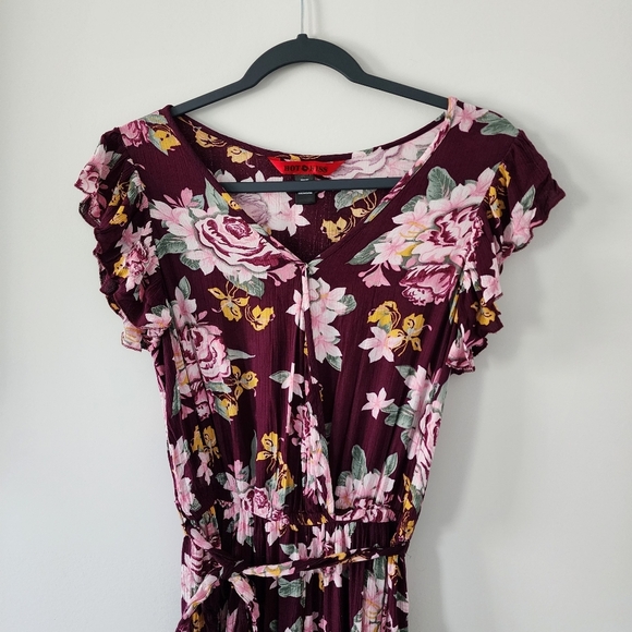 Hot Kiss Jumpsuit Junior Womens Medium Burgundy Pink Floral Cropped Belted Flowy - Picture 3 of 5